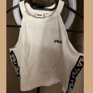 Fila linne  - Lite croppad linne från fila i storlek m💕