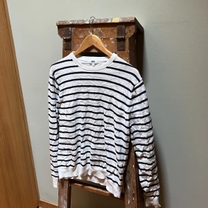 Uniqlo shirt  - Stripes shirt 