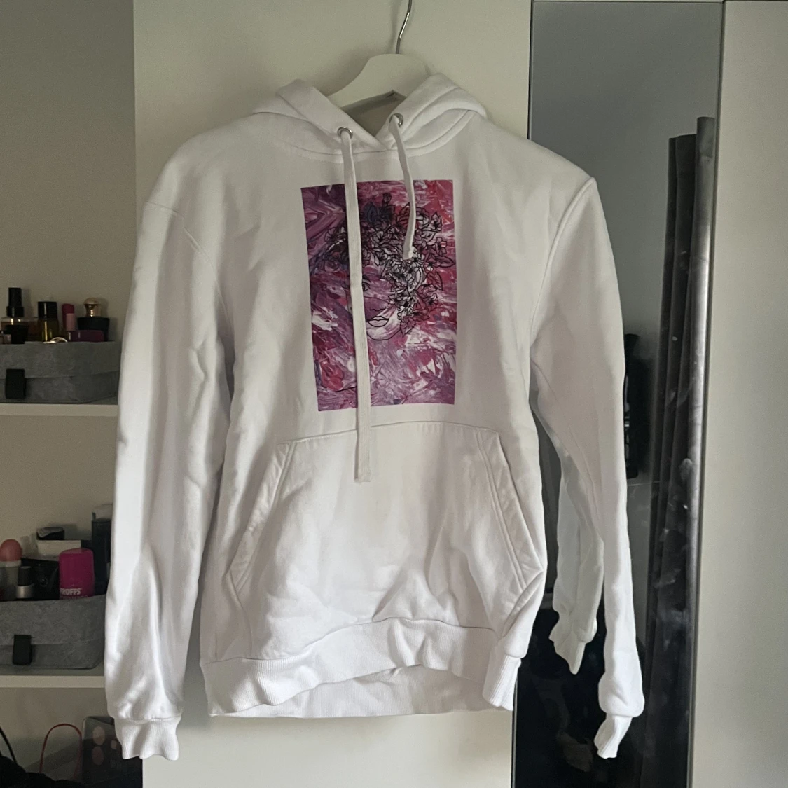 The cool elephant  - 90