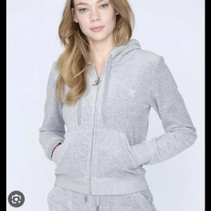 Juicy couture - Juicy kofta grey marl. Köpt för 1300kr o använd en hel del men utan defekter. 
