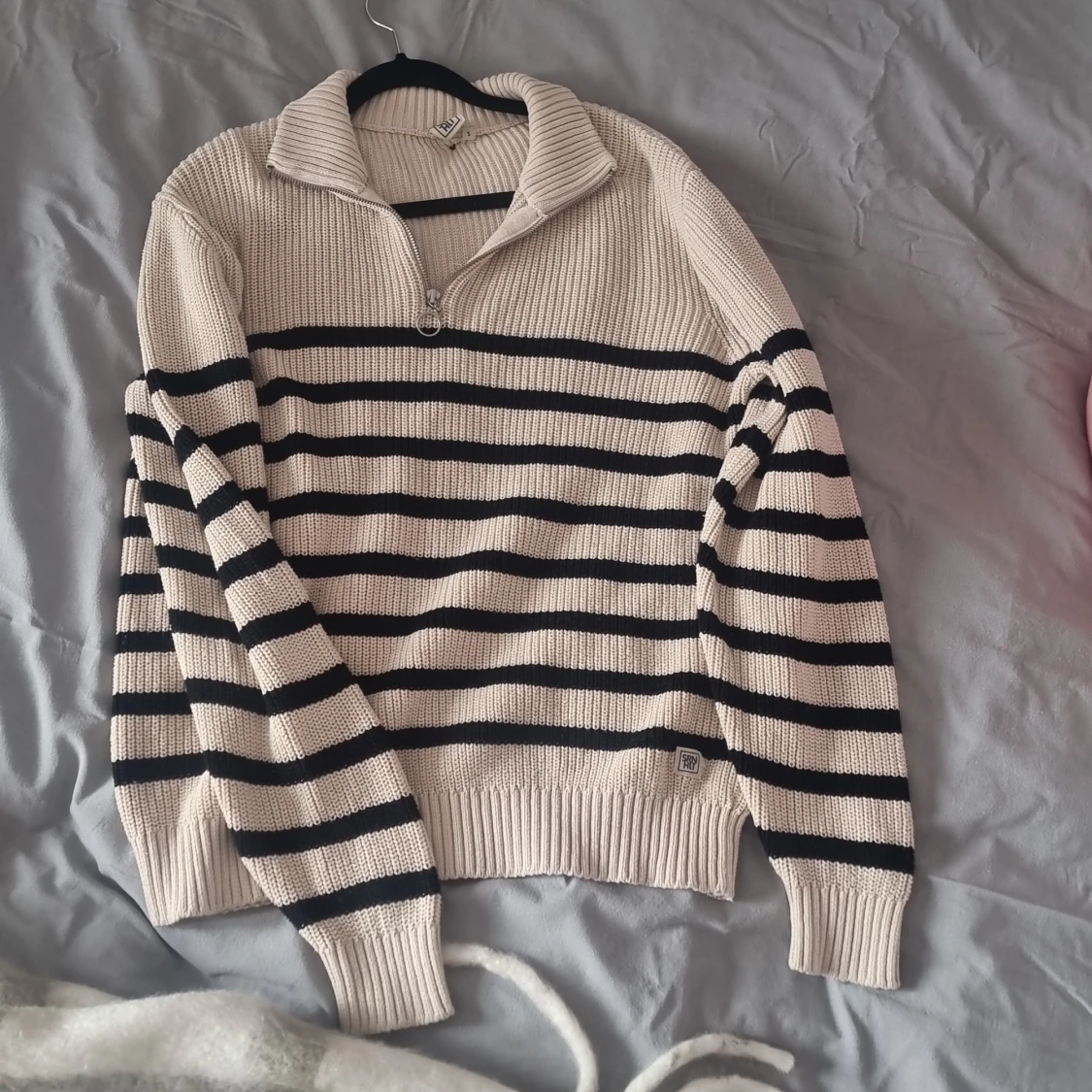 Stickad randig tröja🫶🏻🫶🏻