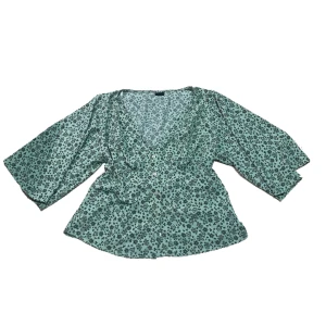 Blommig Grön Blus - En blommig blus från gina. Aldrig använt, kontakta mig vid frågor💕