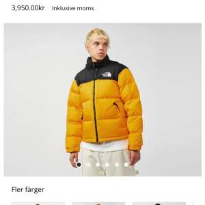 Tnf puffer jacket, gul, strlk S, nyskick 9,5/10, dm för fler bilder, pris går att diskutera vid snabb affär! 🤩