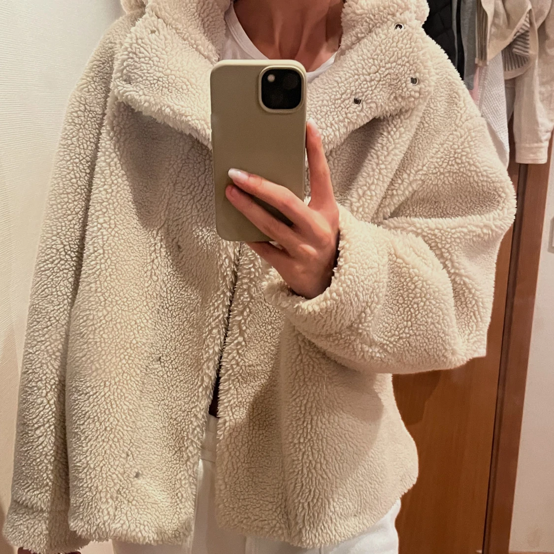 Teddy jacka med luva  - 91