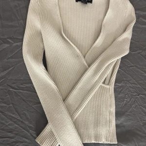 Tröja  - Aldrig använd 