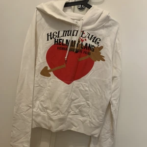 Tröja  - Bra skicka använd 1 gång 