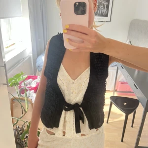 Kofta/bolero❣️ - Köpt second hand och kommer ej till användning🔥❤️