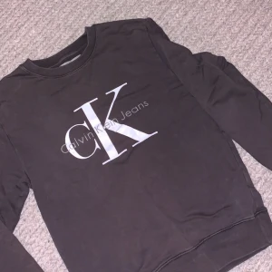 Calvin Klein tröja storlek small - Storlek small, CK