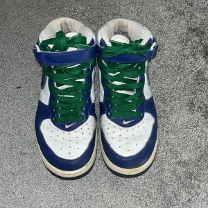 sneakers - supercoola sneakers i storlek 38, bra skick men tecken på användning finns, hör av dig vid frågor