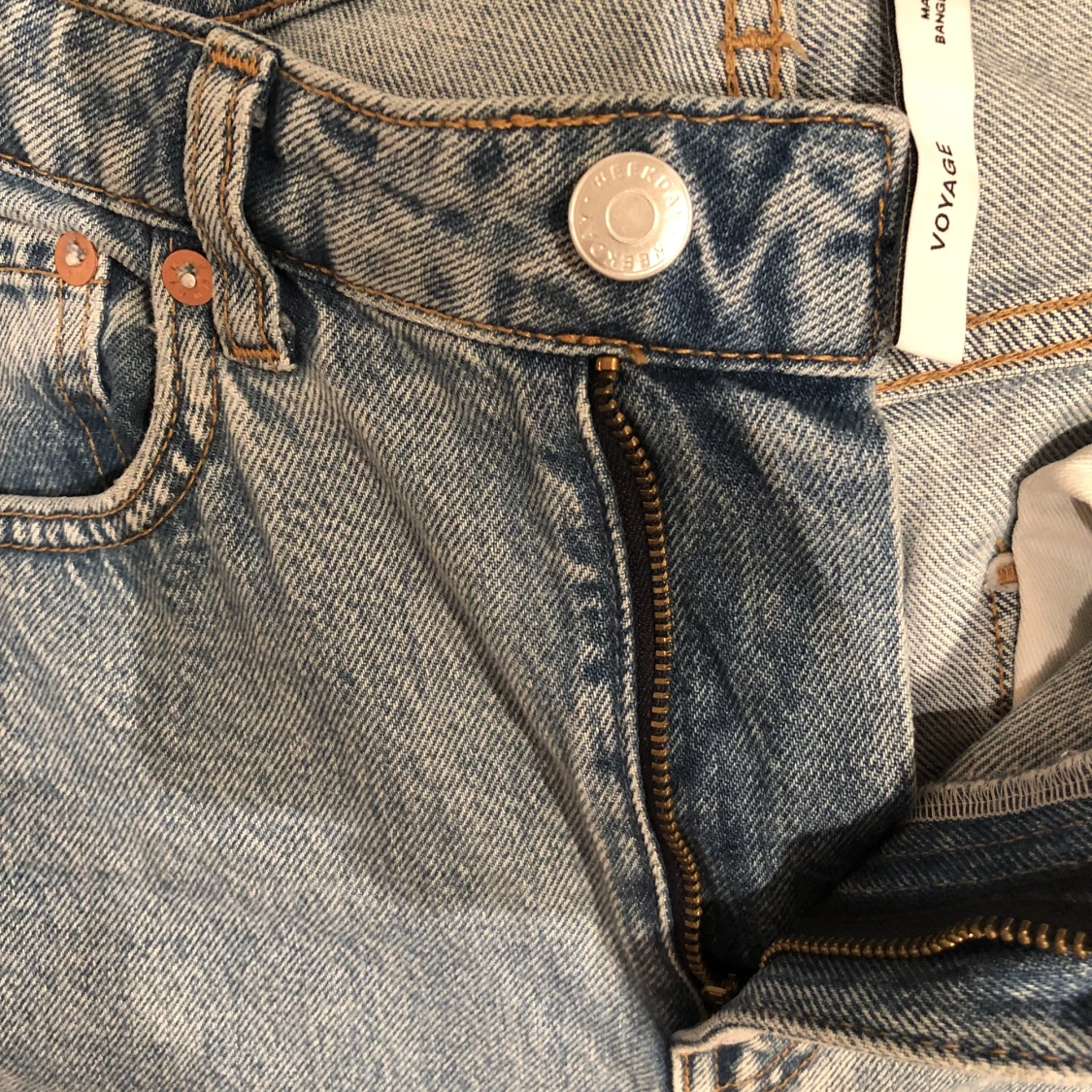 Blå jeans Weekday strl 27/32 - 90