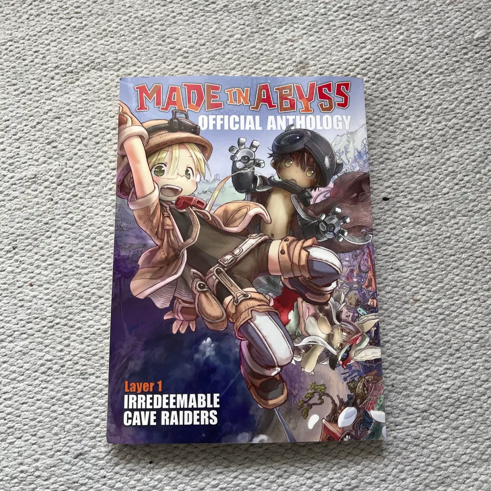 Säljer denna Madde in Abyss manga då jag inte är intresserad i manga längre! Hör av dig vid frågor🫶🏼. Övrigt.
