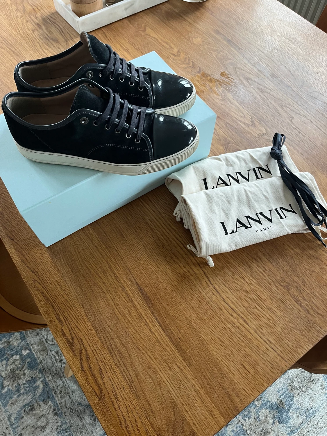Lanvin  - 90