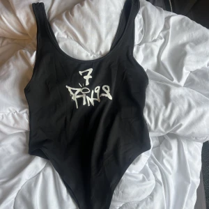 Ariana grande body - Ariana grande body i storlek M. Säljer för 50kr
