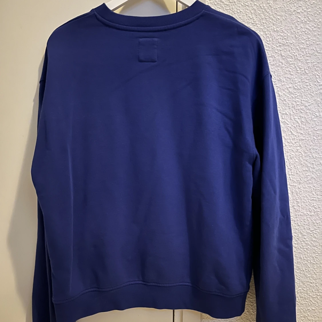 Blå långärmad tjocktröja - 91