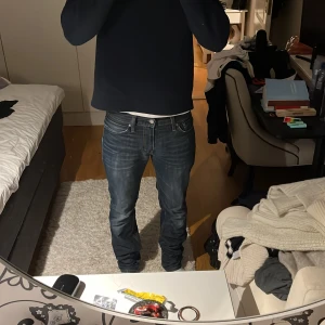 Levi’s 511  - Säljer mina Levi’s 511 med fin färg och mycket bra skick. Är lite långa på mig som är 183cm.