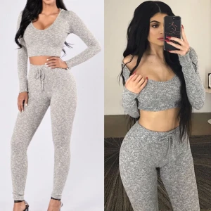 Grått set | FashionNova - Ett jättefint grått set som Kylie Jenner även har haft på sig. Obs: Toppen har en luva! Resorbandet på byxorna har vikt sig, men det kan fixas med ett strykjärn! Byxorna och tröjan kan köpas separat, men helst tillsammans. Skriv för mer info och bilder.