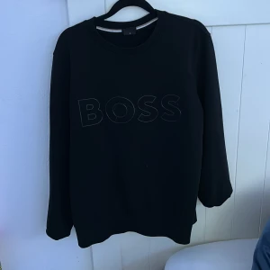 Hugo boss sweatshirt  - Nyskick  Nypris 1600  