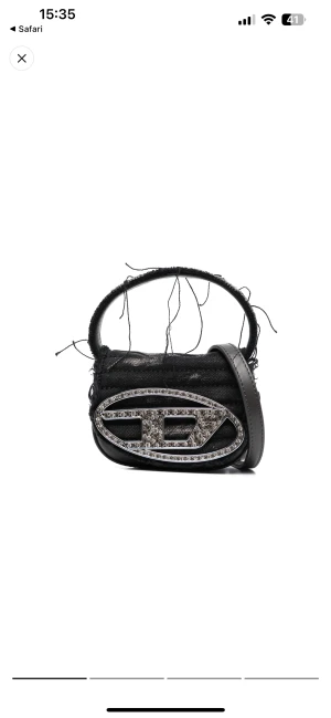 Diesel väska  - Säljer min söta väska från diesel!! dm för fler bilder vid intresse ❤️