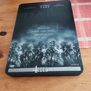 Dvd filmer box dark - Dvd filmer box dark