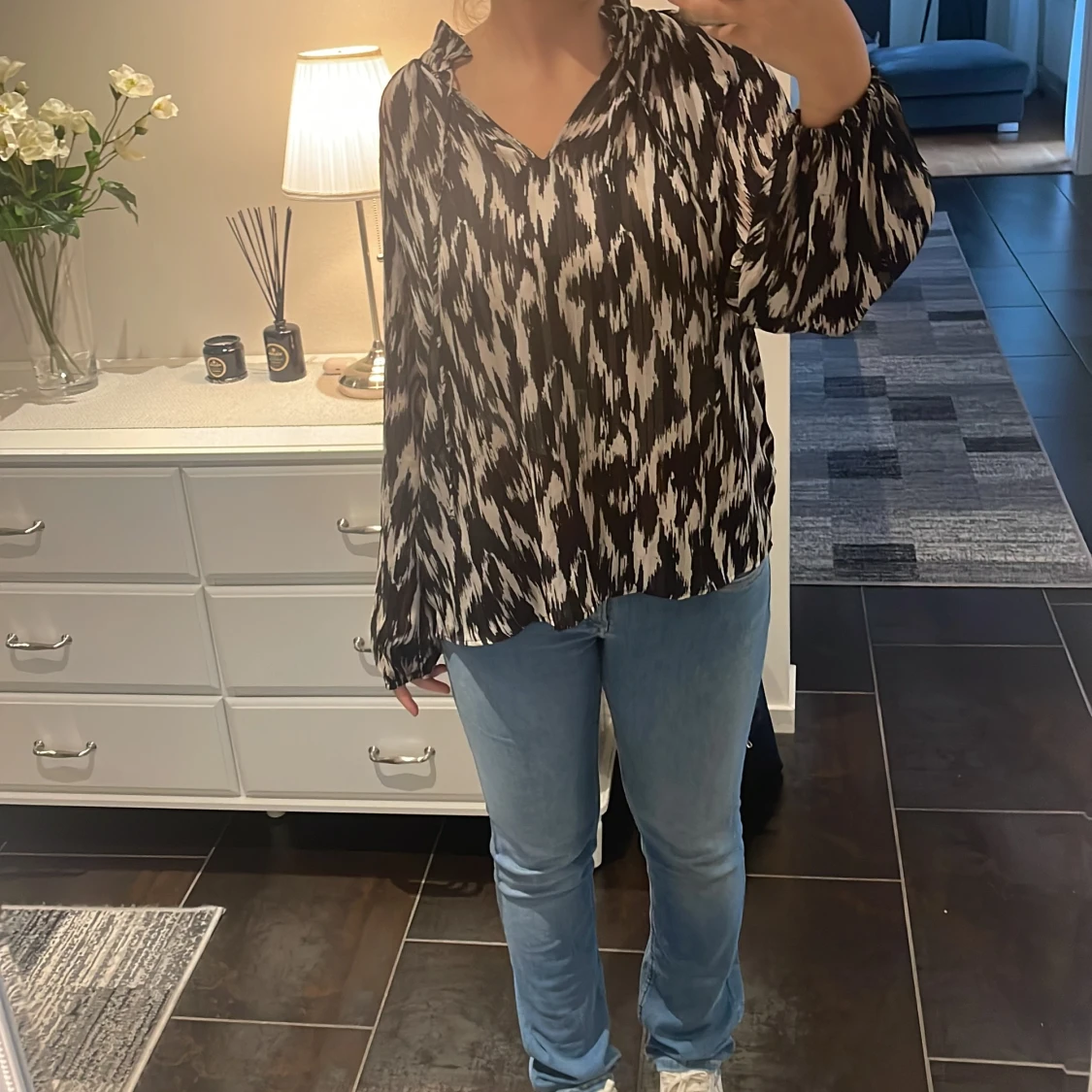 Mönstrad blus, storlek M, hm 