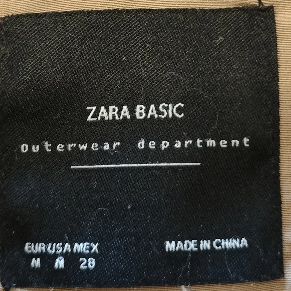 Brown Zara Basic puffer jacket Good condition. Jackor.