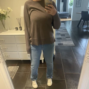 Stickad tröja i 100% merinoull, storlek M, Cubus  - Använd fåtalgånger, inga tecken på användning Normal i storlek 