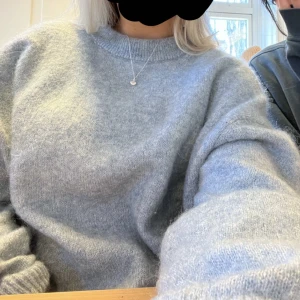 Blå stickad tröja mohair - Mohair