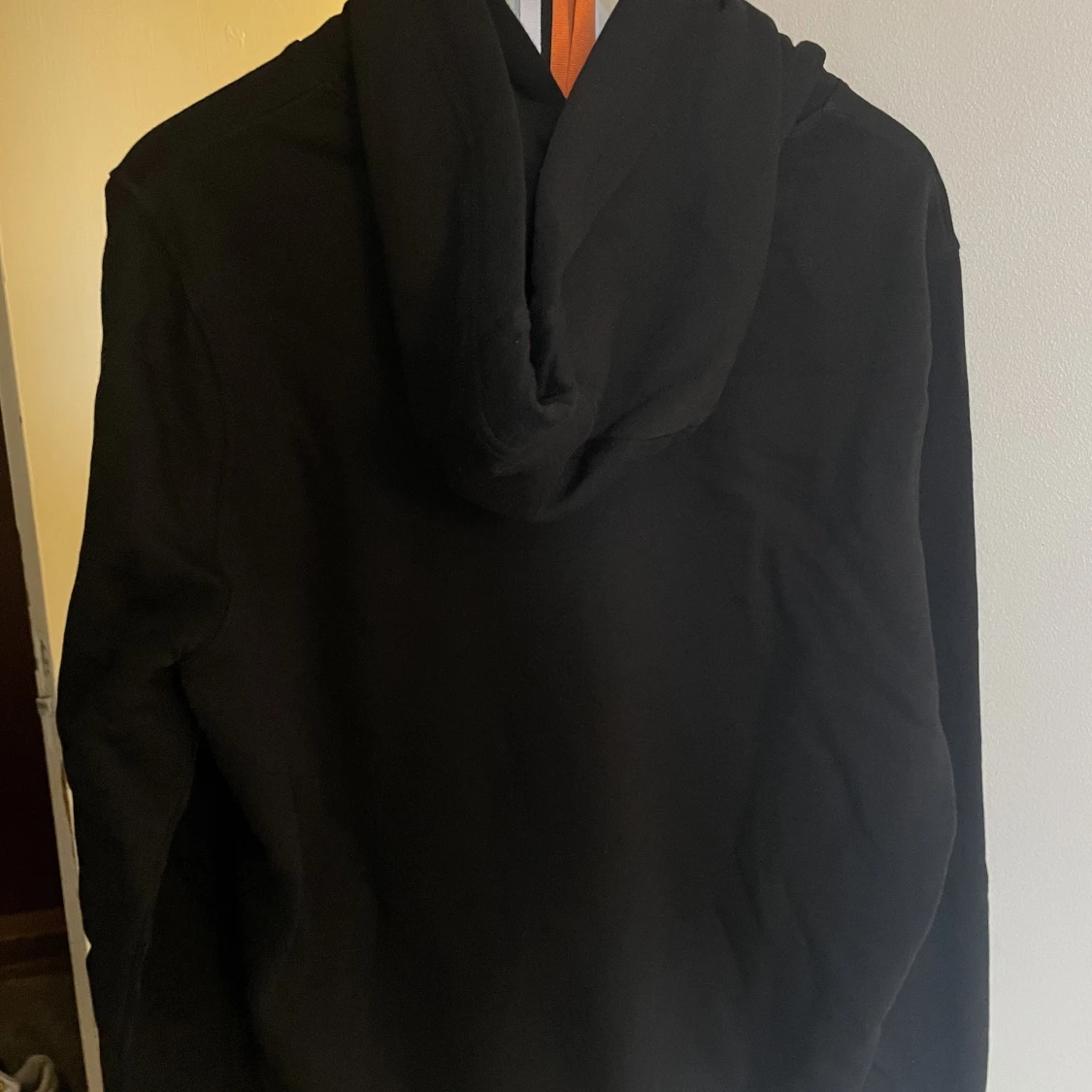 Clean drinks hoodie - 90