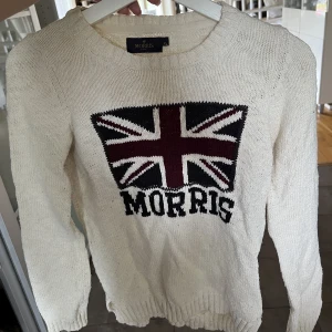 Tröja Morris  - Vit stickad tröja från Morris i strl s 