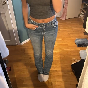 Bootcut jeans - Bootcut jeans som tyvärr inte kommer till användning längre. Strlk 38/29,34