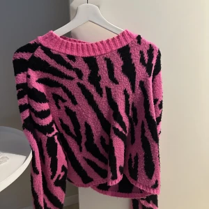 Tröja - Kommer inte till anvädning längre då detta inte är min stil, från madlady 🤍