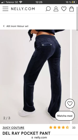 juicy byxor - hej! Säljer nu mina mörkblå juicy byxor då dom inte kommer till andvändning ny pris 1099 säljer nu för 500 i storlek S💕