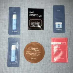 Kbeauty- Hudvårdstester - 6 olika hudvårdstester från kända korenaska hudvårdsmärken såsom dr.ceuracle, klairs och HYGGEE. Inkluderar två toners, en kräm, ett serum, en cleansing oil och en spf innehållande fuktighetskräm. ❤️fraktar med vanlig frimärke ( 15kr. )