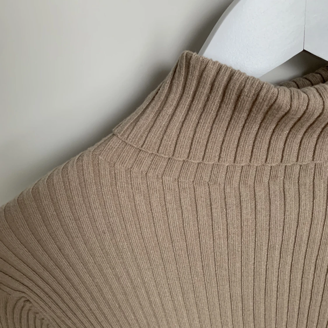 Tröja med hög hals - 90