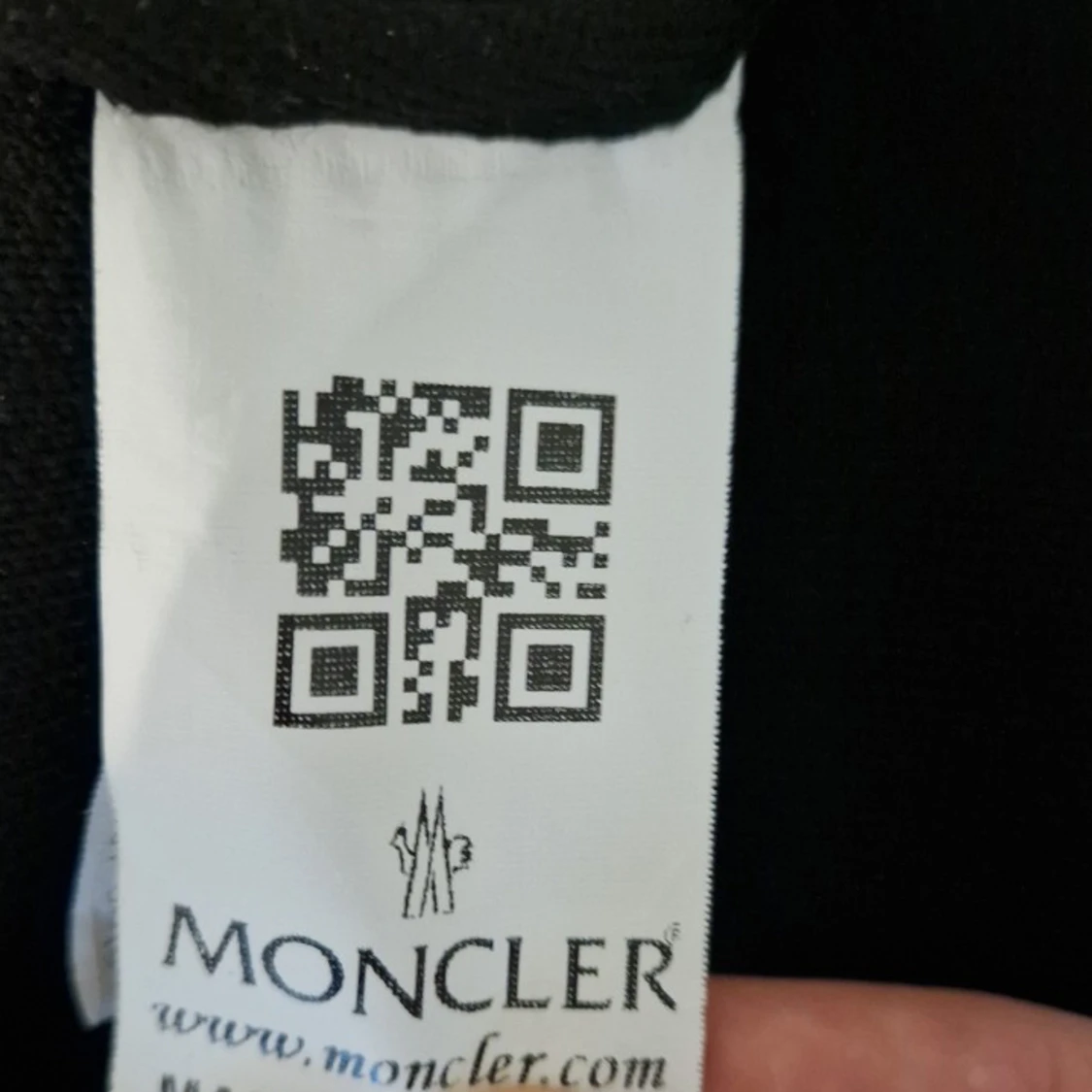 Monclear jacka: 800kr - 91