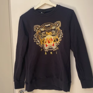 Kenzo tröja - En fin kenzo Paris långärmad tröja, storlek s 