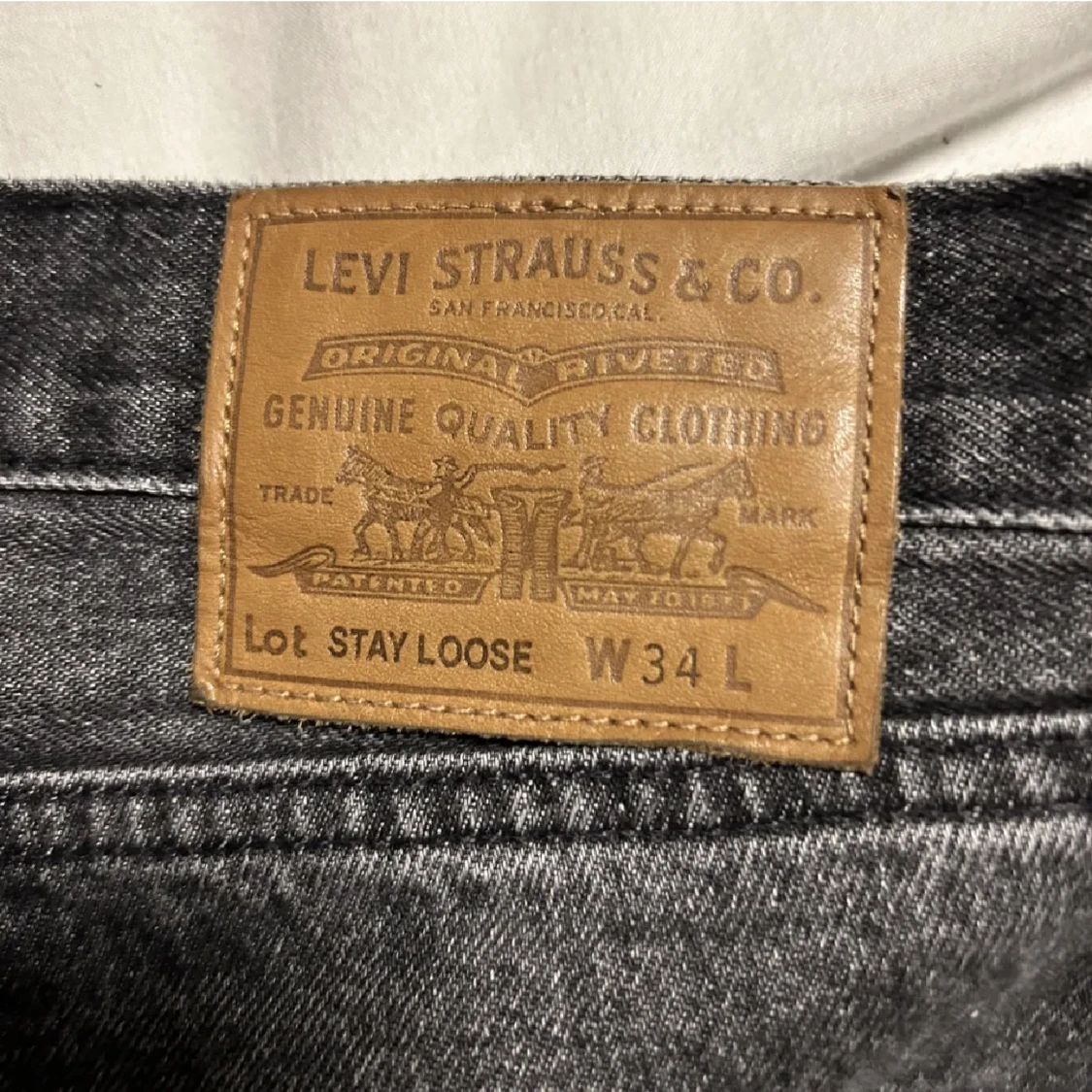 Levis stay loose - 91