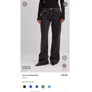 Gråa lågmidjade jeans - Säljer dessa supersnygga jeans från NA-KD. Storlek 36. Använda fåtal gånger.