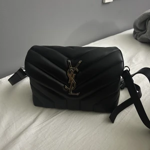 Ysl väska  - KOPIA. Bästa kopian som går att få tag på, nyskick aldrig använd 💓