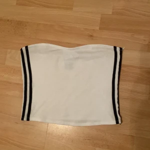 Adidas topp - Knappt andvänd