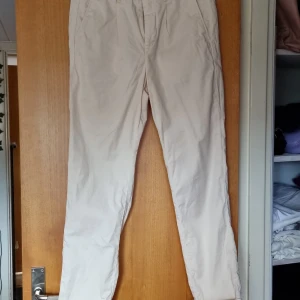 Kostymbyxor - Använda 1 gång, nypris 1200 kr