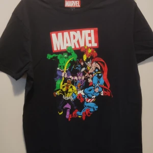 Marvel T shirt - Aldrig använd Storlek L