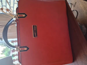 Jimmy choo väska fake  - Använd en gång 