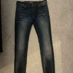 Jack & Jones jeans - Säljer mina jeans från Jack & Jones. Inga deffekter. Storlek 29/32. Hör av er om ni har några frågor🙌🏻