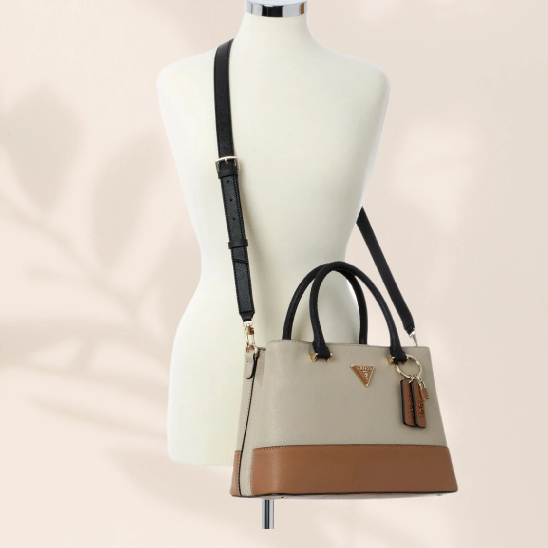 Helt ny väska från guess - 90