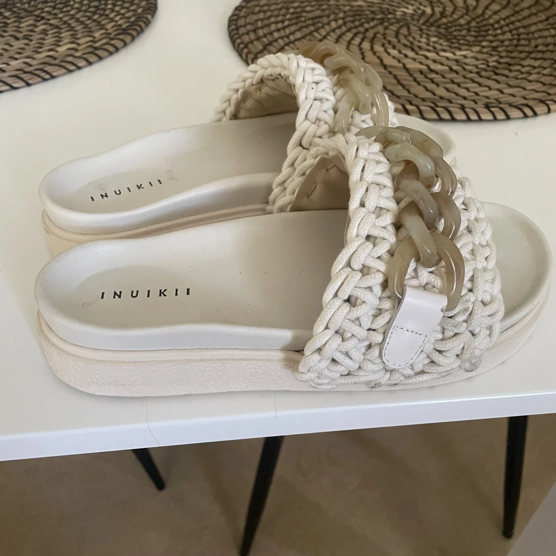 Inuikii tofflor - 90