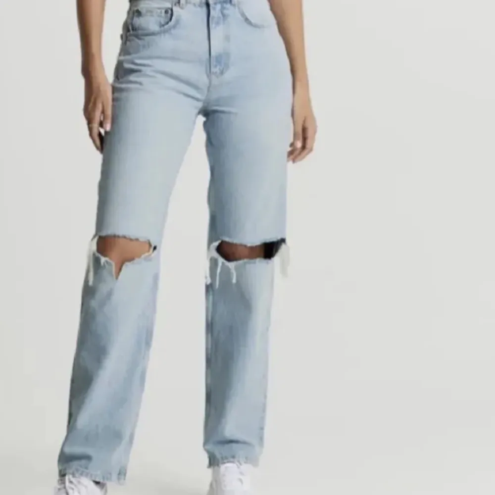 Säljer Gina tricots 90s jeans i nyskick strlk 36 . Jeans & Byxor.