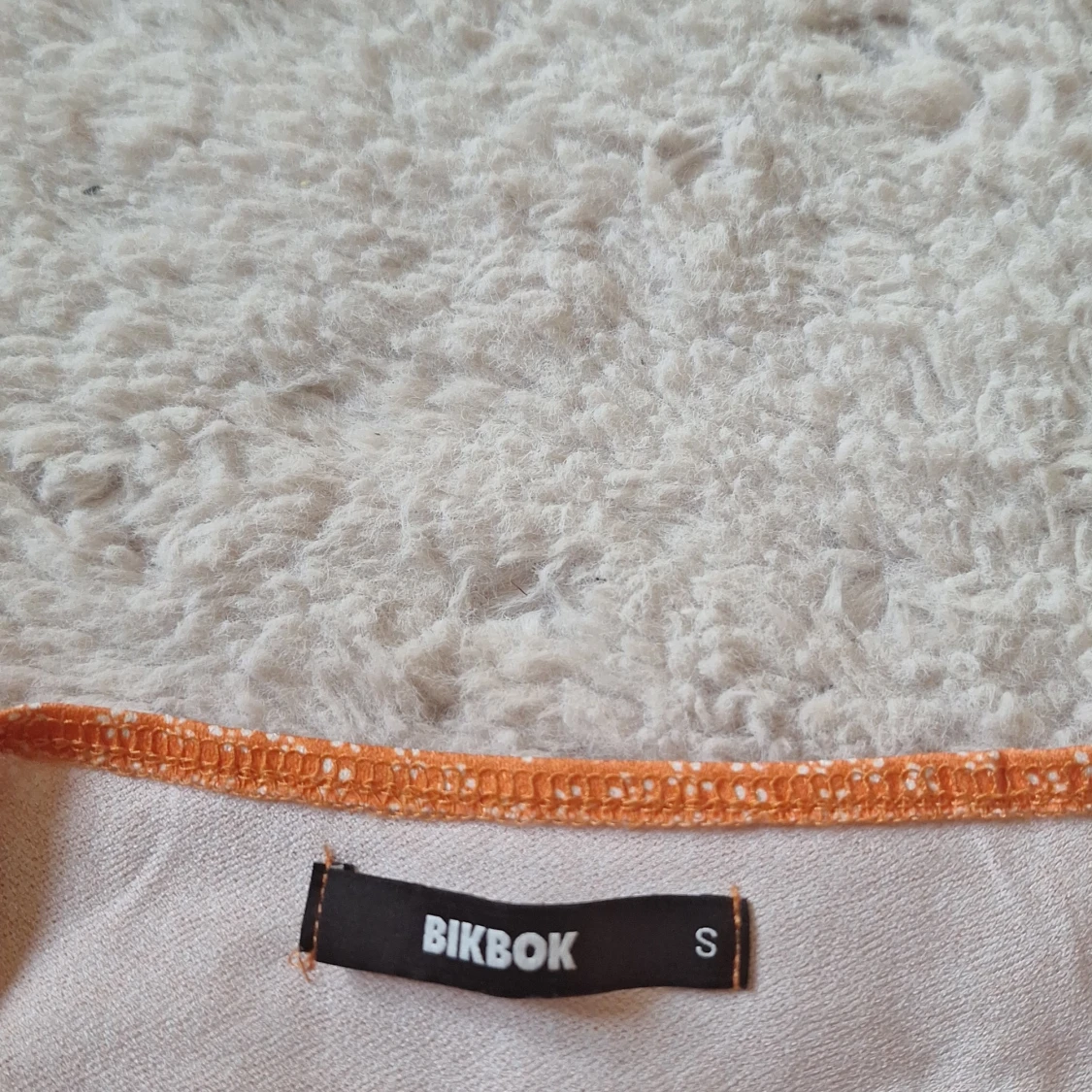 Fin orange topp från bik bok - 91