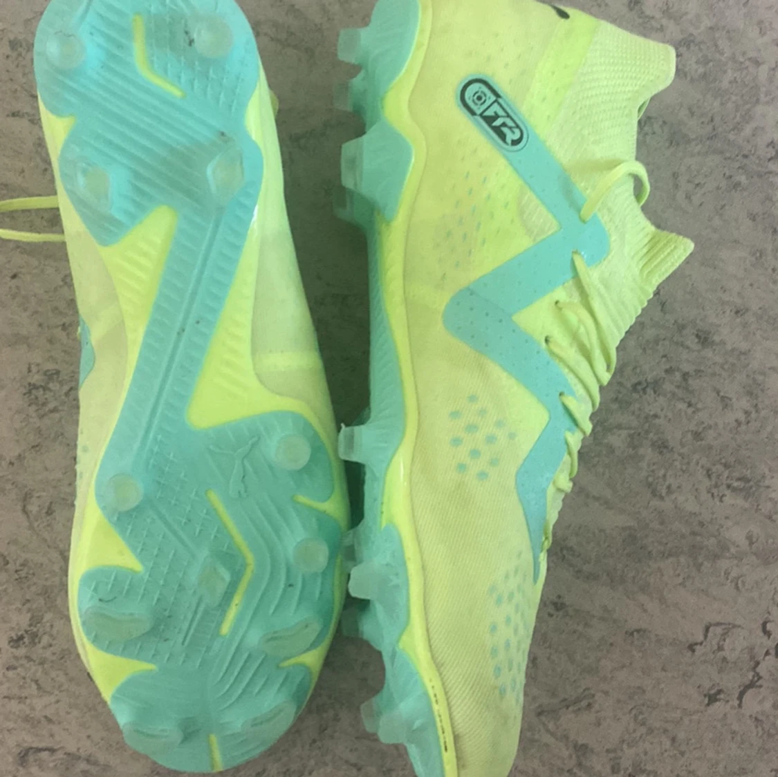 Fotbollsskor 42 - 91