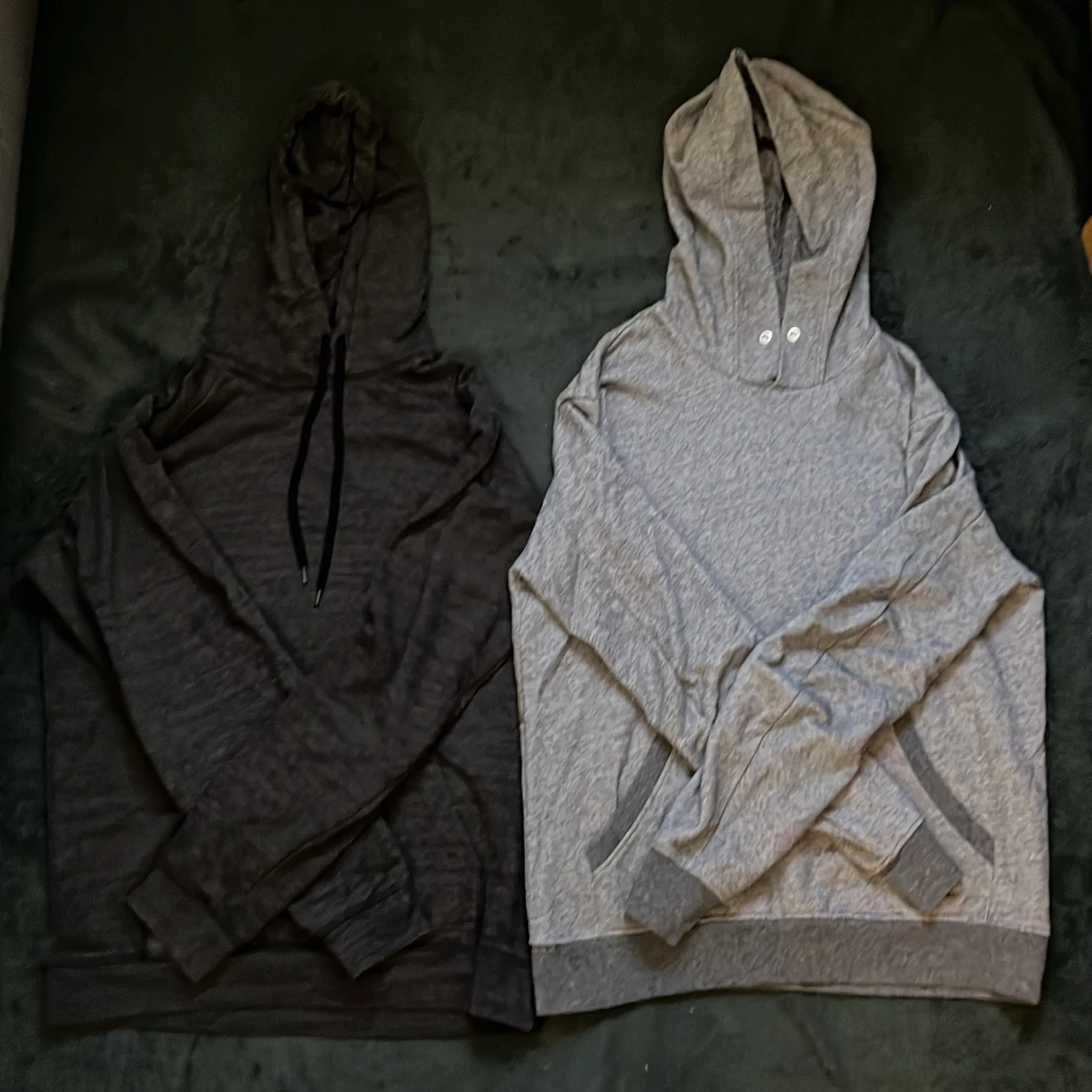 3 hoddies 1 stickad tröja - 90